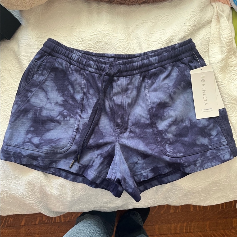 BRAND NEW Athleta Blue Tie-Dye Athleisure Shorts